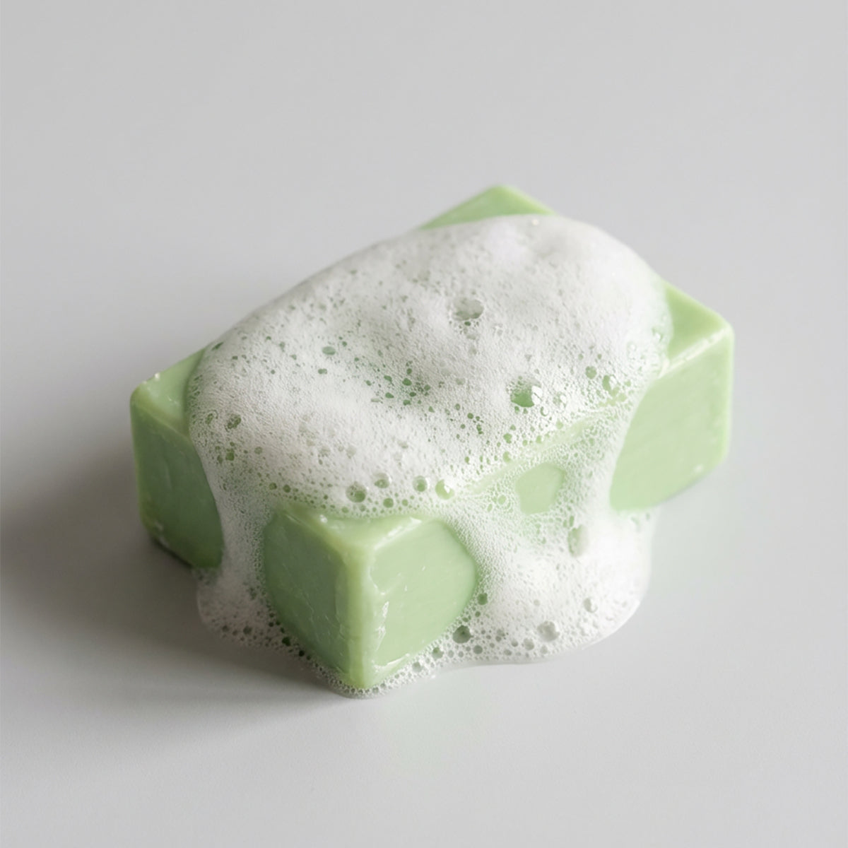 Handgemachte Seife mit Aloe Vera, Kokosöl und Mandelöl