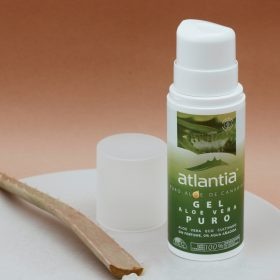 How do you use aloe for atopic dermatitis?