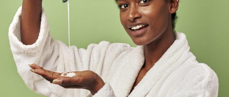 Conseils pour une douche à l’eau chaude sans nuire à la peau grâce à l’aloe